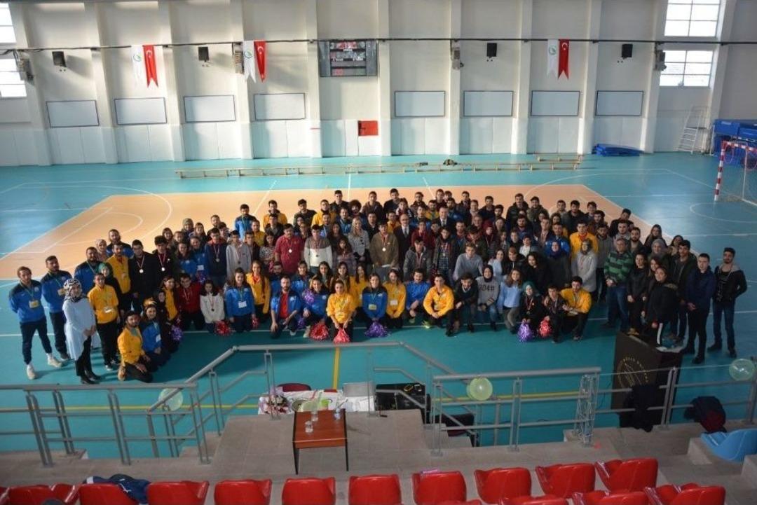 D&uuml;zce &Uuml;niversitesi Spor Bilimleri Fak&uuml;ltesi&rsquo;nden &Ouml;rnek Etkinlik