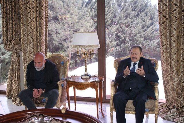 Bakan Eroğlu, “baskın Seçim Değil Erken Seçim” 2