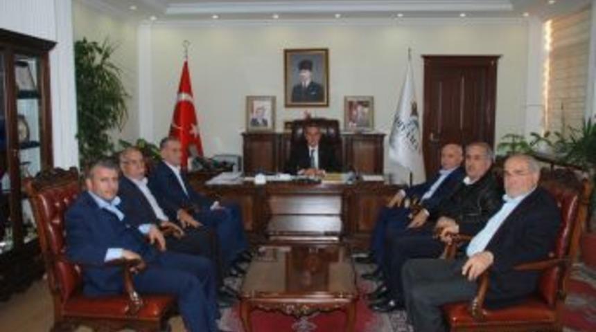 Adıyamanlılar Vakfı &Uuml;yeleri Vali Kalkancı&rsquo;yla Bir Araya Geldi