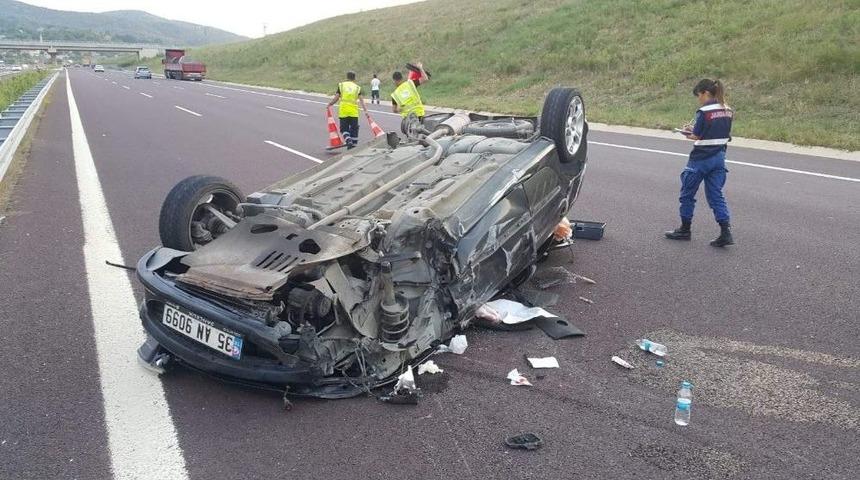 Otobanda Feci Kaza, Tır&rsquo;a &Ccedil;arpıp 4 Takla Attı