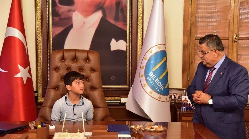 Başkan Yağcı, Koltuğu Devretti