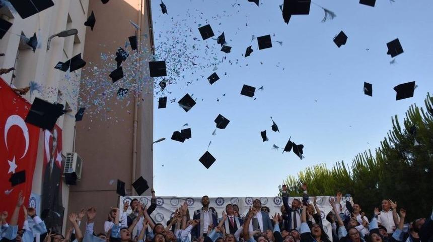 Buharkent Myo İlk Mezunlarını Verdi