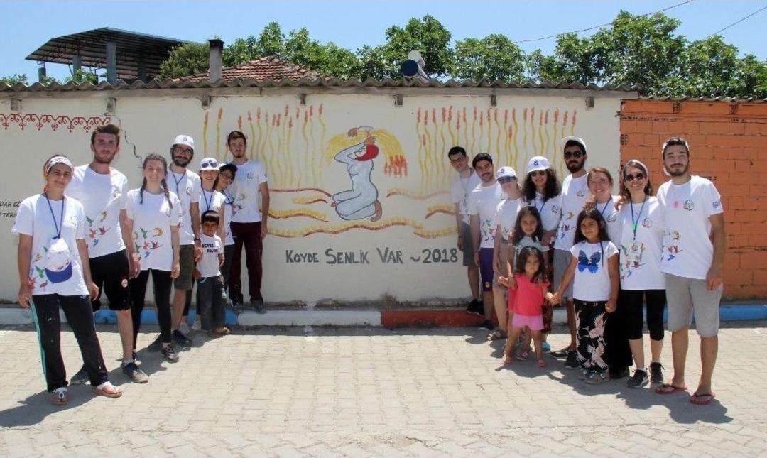 Buca K&ouml;ylerinde Şenlik Var