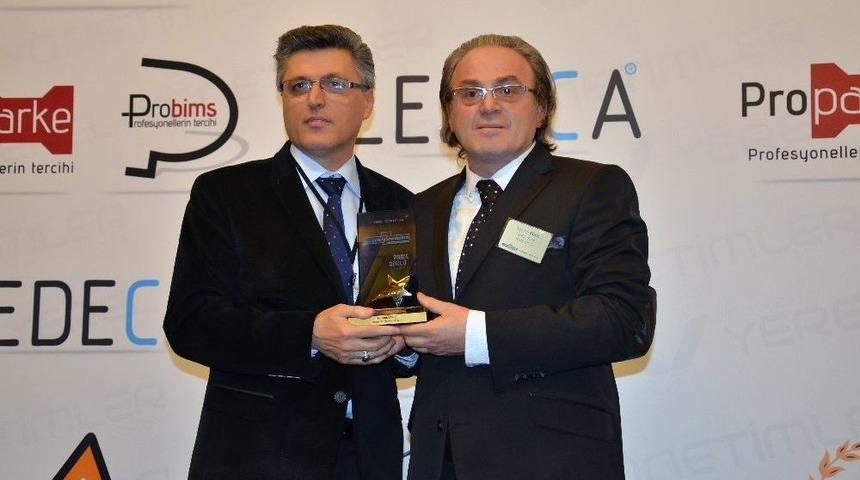 Başkan Bakıcı, Yılın Başarılı Belediye Başkanı Se&ccedil;ildi