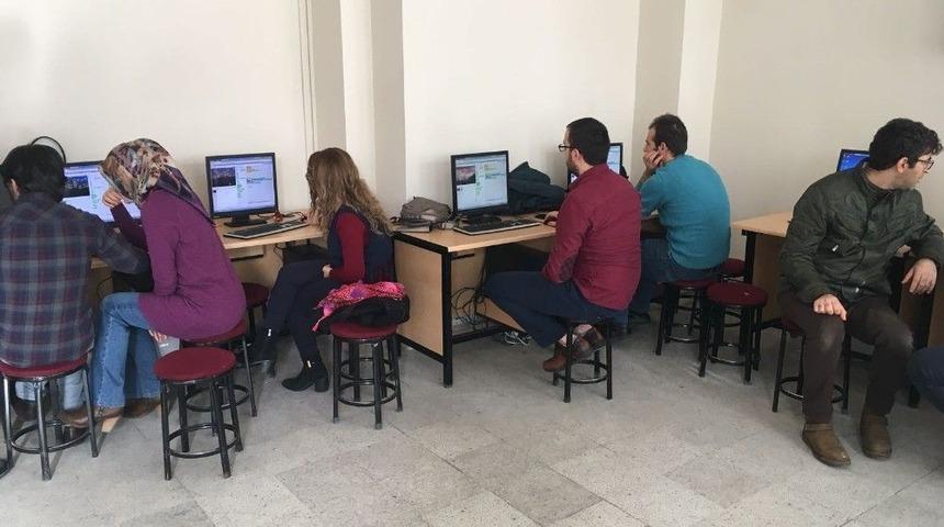 Kayapınar&rsquo;da Kurslarda G&ouml;rev Alacak &Ouml;ğretmenler İ&ccedil;in Eğitim &Ccedil;alışması