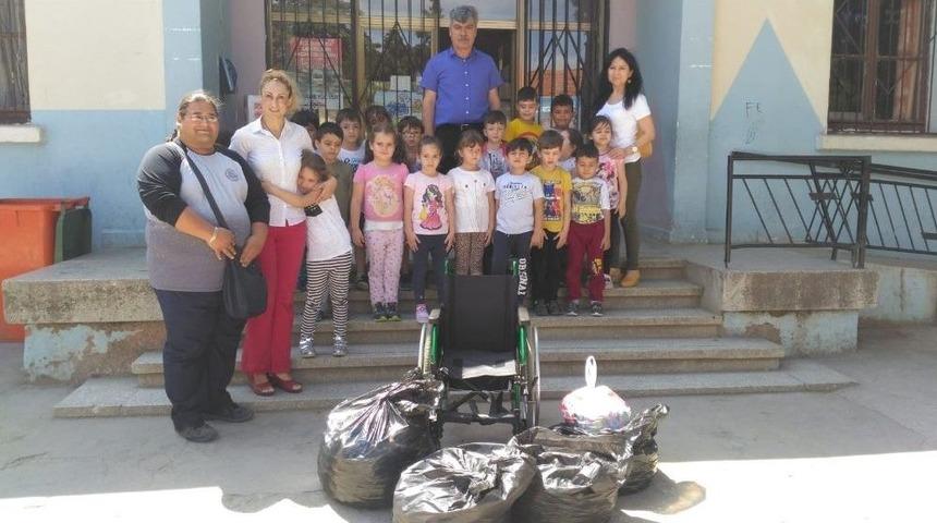 Minik Y&uuml;rekler Topladıkları Mavi Kapaklarla Engelliler Umut Oldu