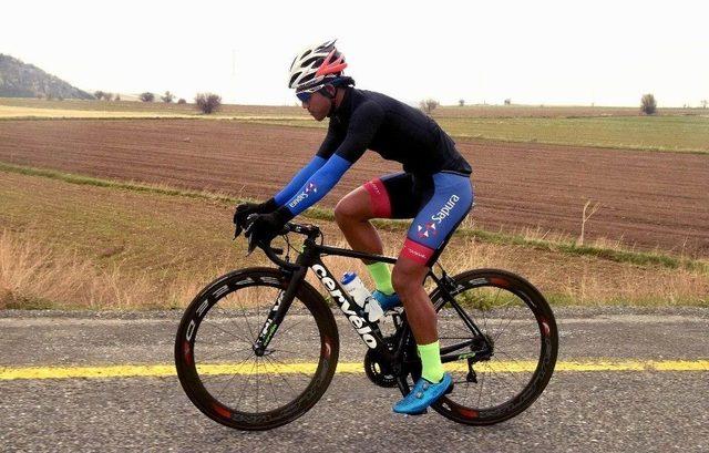 Bisiklet Takımları Kamp İ&ccedil;in Erciyes&rsquo;i Tercih Ediyor 1