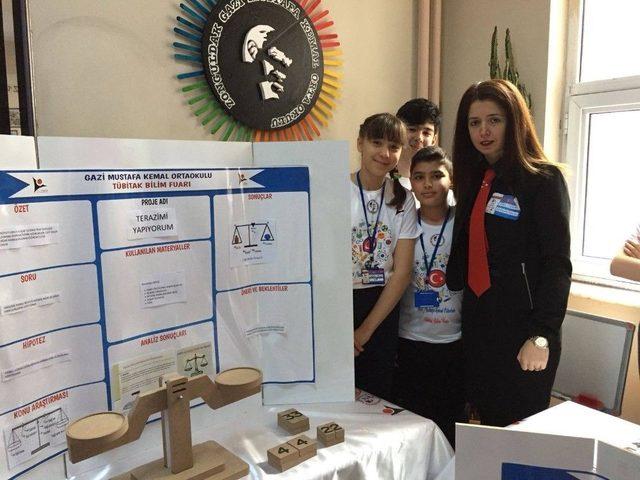 Gazi Mustafa Kemal Ortaokulu&rsquo;nda T&uuml;bitak 4006 Bilim Fuarı A&ccedil;ıldı 1