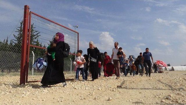 Sınırda Suriyelilerin Son Gün Yoğunluğu