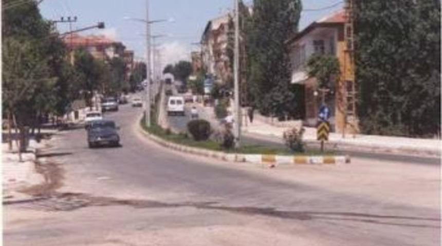 Kaman İl&ccedil;esinde Ağır Vasıtalar İ&ccedil;in İl&ccedil;e Merkezine Giriş Saatlerinde D&uuml;zenleme Yapıldı