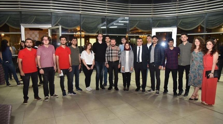 Başkan Doğan, Tıp Öğrencilerini İftarda Ağırladı