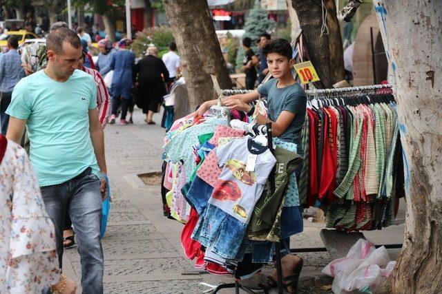 Kahramanmaraş’ta Çarşı-pazar Ramazan Öncesi Durgun