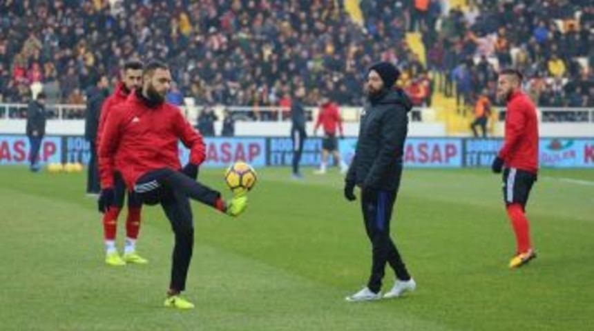 Evkur Yeni Malatyaspor 6 İsmi G&ouml;ndermeyi Planlıyor