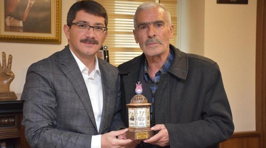Başkan &Ccedil;elik, Şehit Fethi Sekin&rsquo;in Ailesini Ağırladı