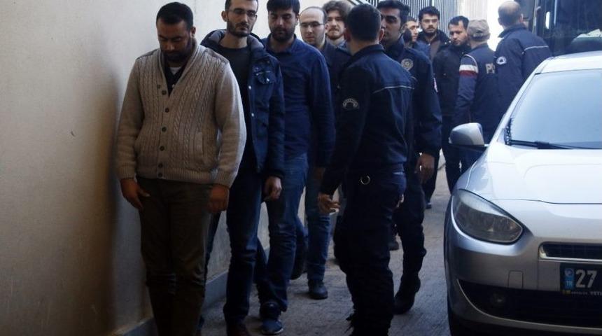 Fet&ouml;&rsquo;n&uuml;n Askeri Mahrem Yapılanmasından 23 Kişi Adliyeye Sevk Edildi