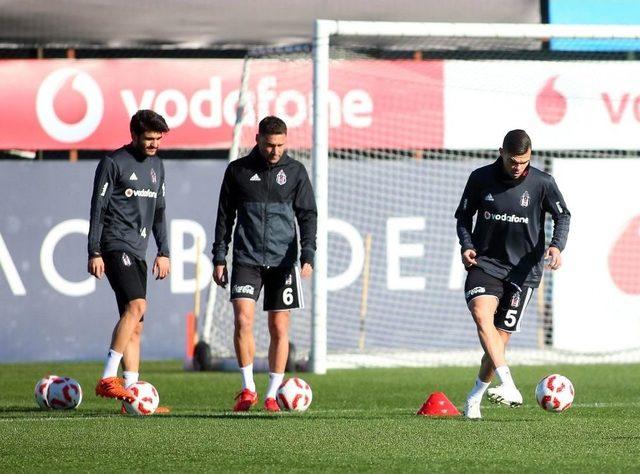 Beşiktaş’ta Osmanlıspor Maçı Hazırlıkları Sürüyor