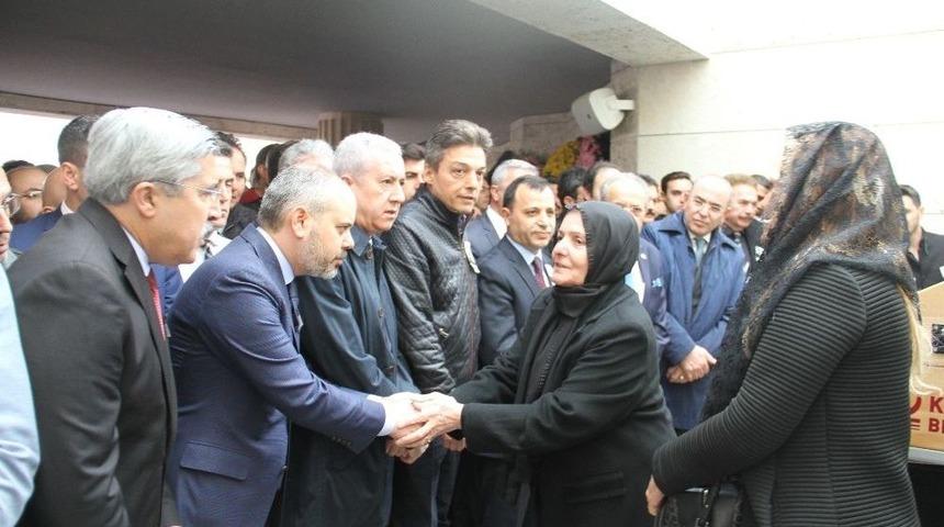 Ünlü Şair Cemal Safi Ankara’da Son Yolculuğuna Uğurlandı