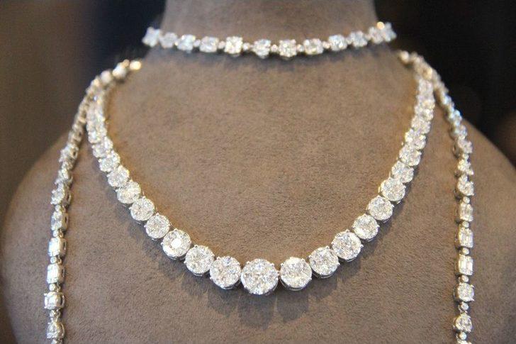 Milyon Dolarlık Mücevherlerin Bulunduğu Sergi Samsun’da Açıldı G1