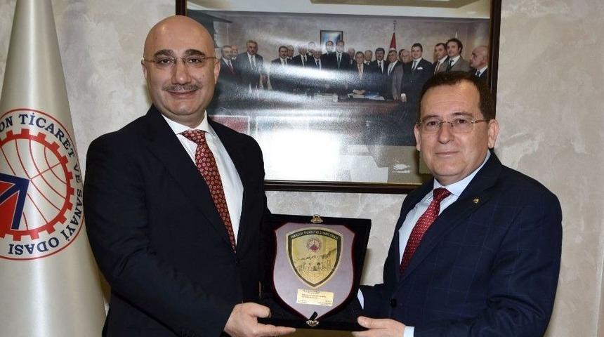 Hacısalihoğlu : "bı&ccedil;ak Sırtındaki Firmalara Kredi Desteği Sağlanmalı"