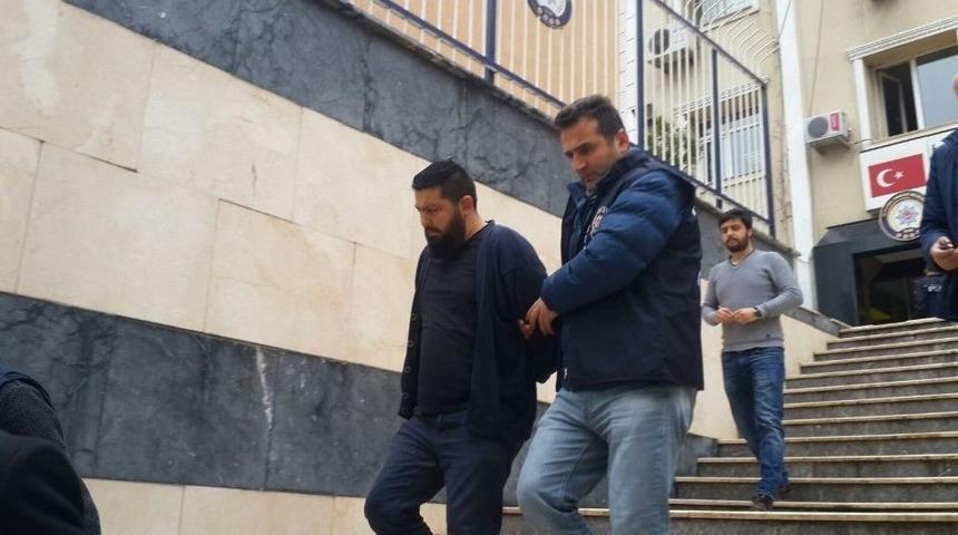 İş Adamının 500 Bin Lirasını Gasp Eden Ş&uuml;pheliler Yakalandı