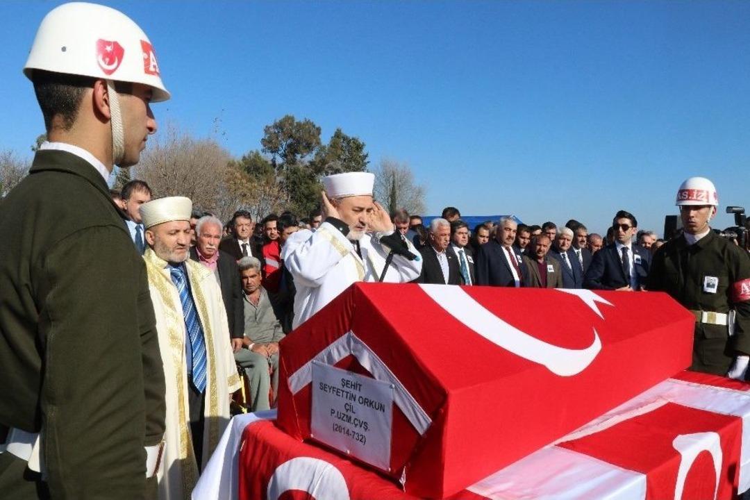 Şehit Babaya Son Dokunuş, Son &Ouml;p&uuml;c&uuml;k