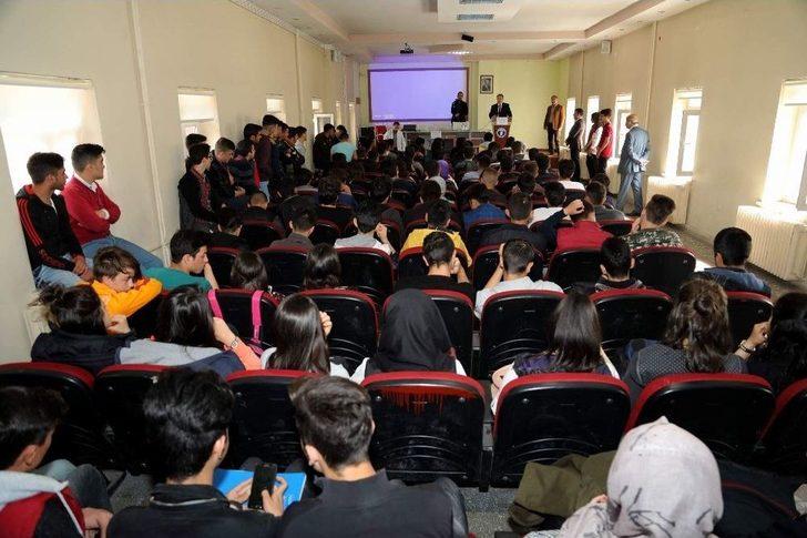 Başkan Palancıoğlu ’kariyer Günleri’nde G4