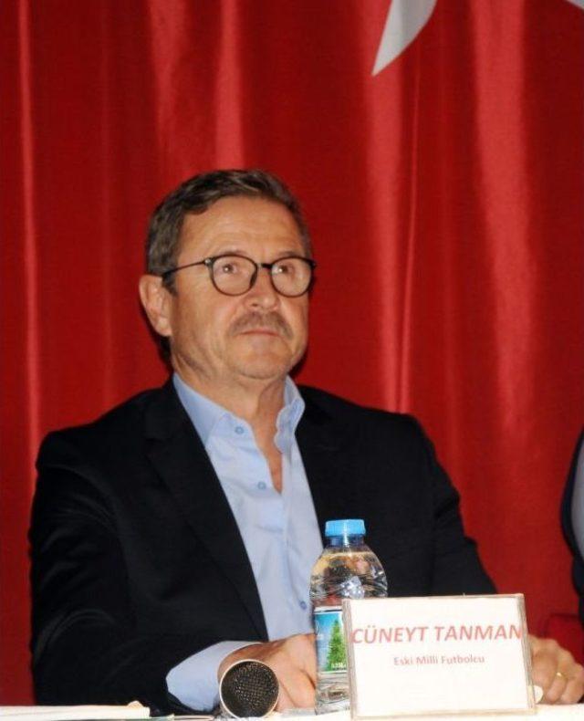 Cüneyt Tanman: 