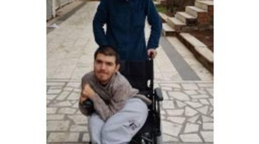 Mardin&rsquo;deki Spl Hastasına, Diyarbakır&rsquo;dan Ak&uuml;l&uuml; Sandalye