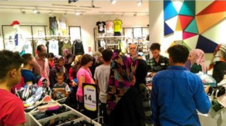 Minik Y&uuml;reklerin Bayramlık Sevinci