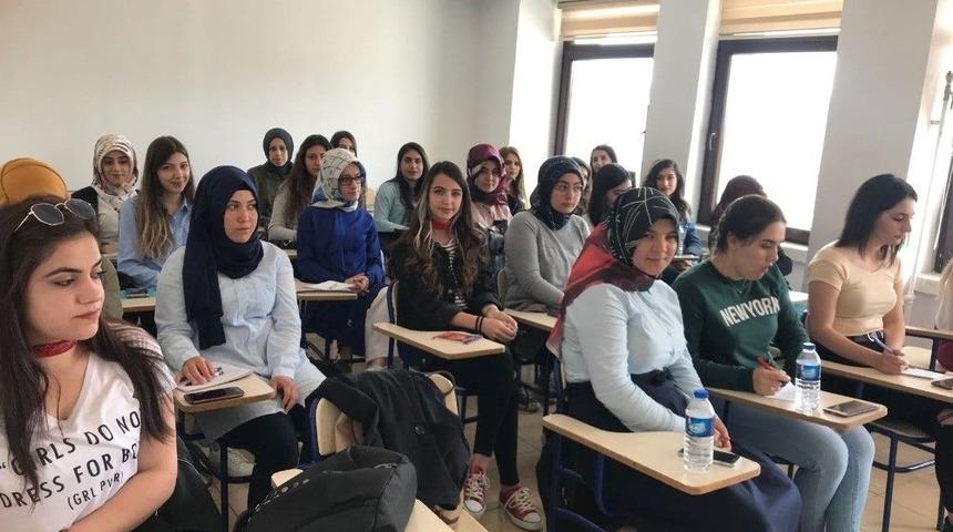 Girişimci Adayı Gen&ccedil; Kızlar Eğitimlerini Tamamladı