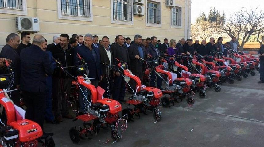 &Uuml;reticilere &Ccedil;apa Makinesi Dağıtıldı