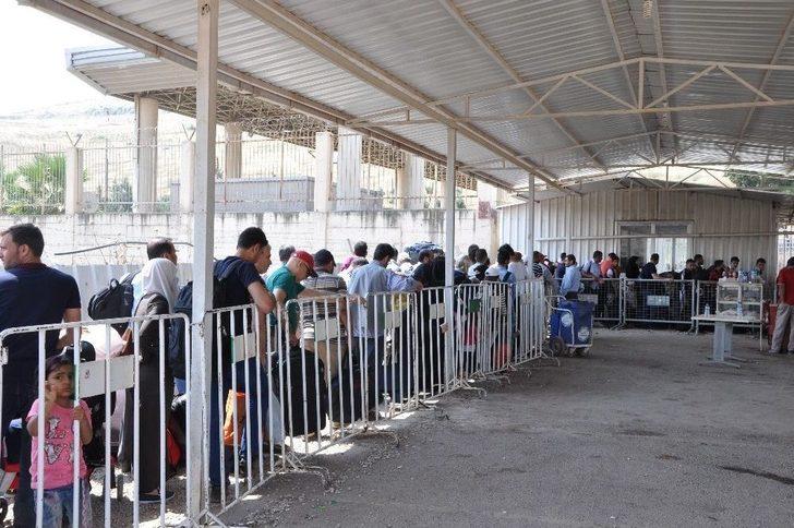 83 Bin Suriyeli Cilvegözü Gümrük Kapısı’ndan Çıkış Yaptı G3