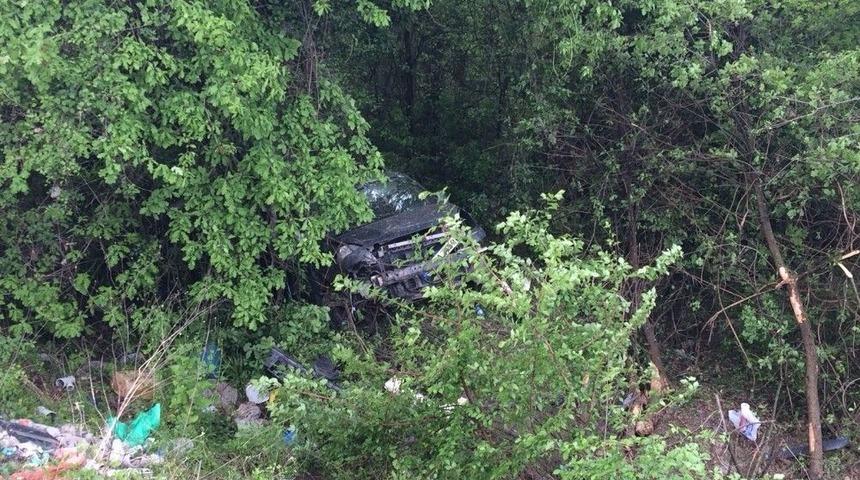Karab&uuml;k&rsquo;te Otomobil Şarampole U&ccedil;tu: 5 Yaralı