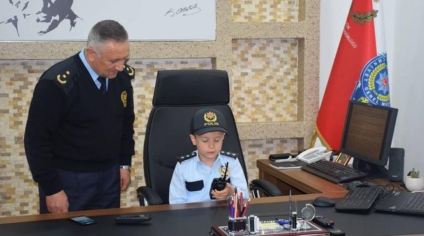 Makamını K&uuml;&ccedil;&uuml;k R&uuml;zg&acirc;r&rsquo;a Devretti