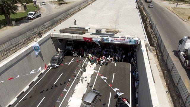 Vatandaşın Rahatı İçin Yaya Geçidi Açıldı