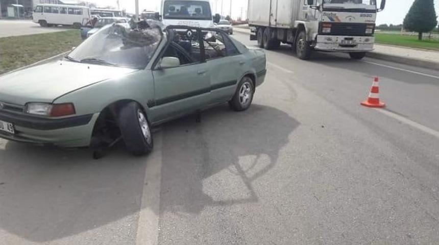 Vincin A&ccedil;ılan Kolu Otomobilin Tavanına &Ccedil;arptı: 1 Yaralı