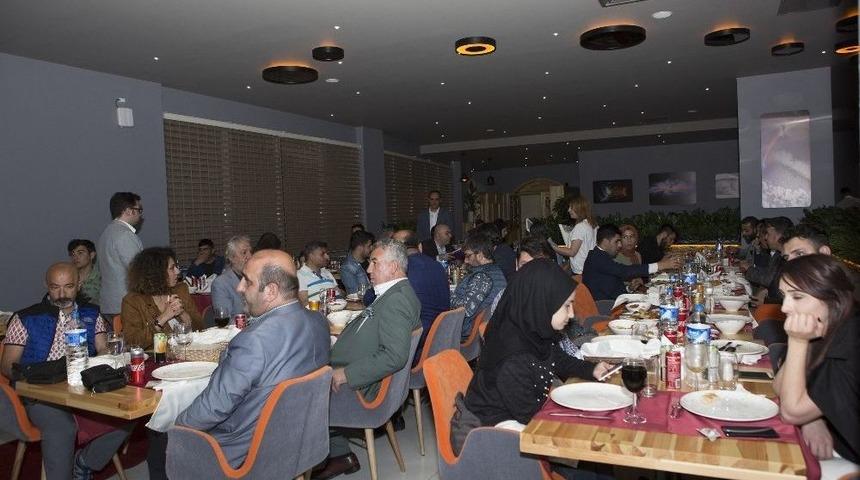 Rekt&ouml;r &Ccedil;omaklı, Basın Mensuplarıyla İftarda Bir Araya Geldi