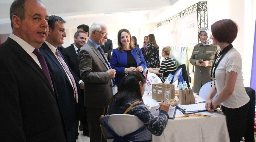 Tekirdağ İstihdam Fuarı&rsquo;nda İş Arayanlar İşverenlerle Buluştu