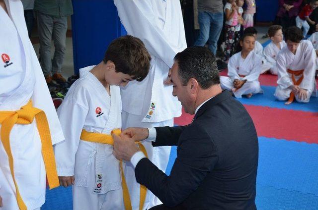 Karate Kuşak Terfi Sınavı Yapıldı