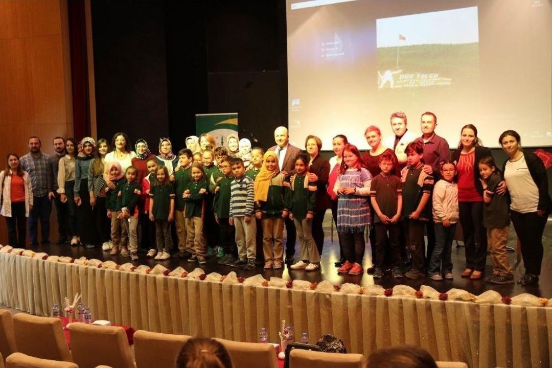 Doğru Beslenme Tiyatro G&ouml;sterisiyle Anlatıldı