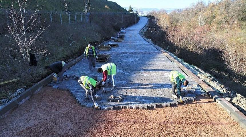 Başiskele Belediyesi&rsquo;nin Yol Yapım &Ccedil;alışmaları S&uuml;r&uuml;yor