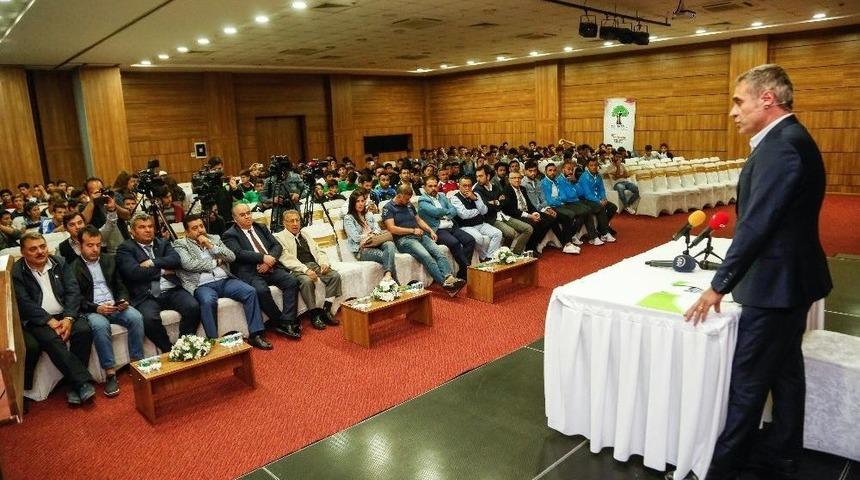 Ersun Yanal, Şehitkamilli Futbolseverlerle Buluştu