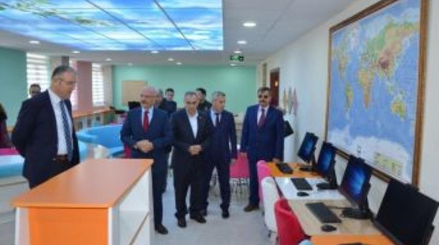 İznik&rsquo;te &ldquo;z&rdquo; K&uuml;t&uuml;phane A&ccedil;ıldı