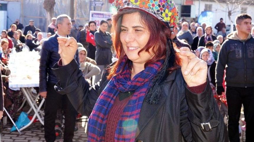 Turanlar Halkı &Ouml;zlem &Ccedil;er&ccedil;ioğlu&rsquo;na Teşekk&uuml;r Etti