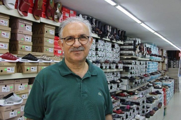 Esnaf Eski Bayramları Mumla Arıyor G1