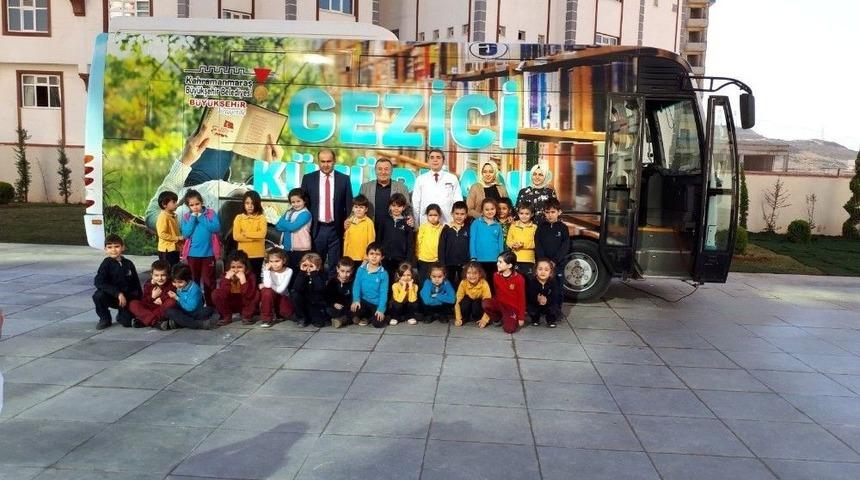 Gezici K&uuml;t&uuml;phane Okullarda