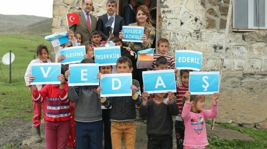 Vedaş&rsquo;tan &Ouml;ğrencilere 23 Nisan S&uuml;rprizi