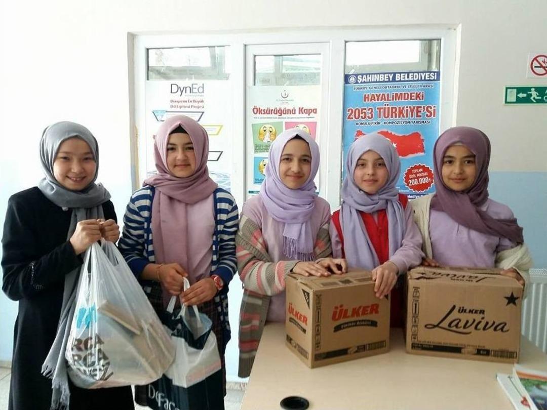 B&uuml;y&uuml;korhan&rsquo;dan Şanlıurfa&rsquo;ya Kitap Yardımı