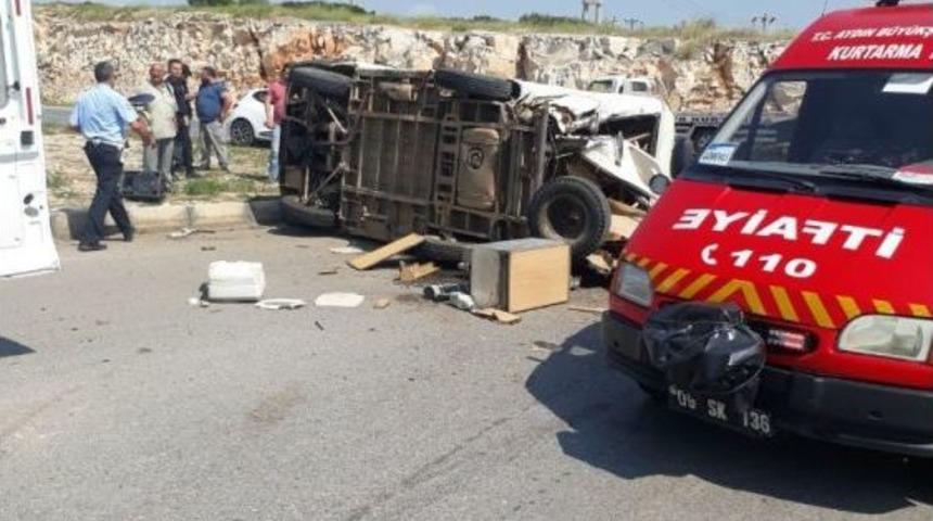 Didim&rsquo;de Trafik Kazası; 4 Yaralı