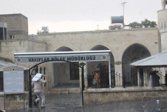 Kilis’te Sağanak Yağmur Etkili Oldu